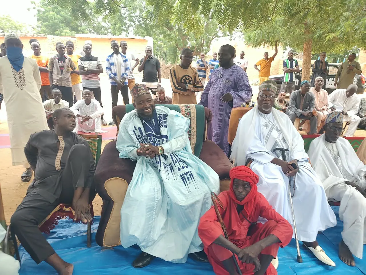 Chefs traditionnels et leaders religieux participant à l’activité de renforcement des capacités à Alfa Koira